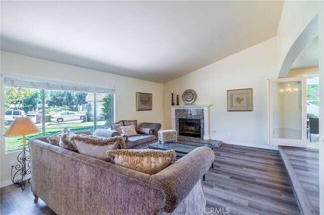 Foto del edificio - 16970 Blanche Pl