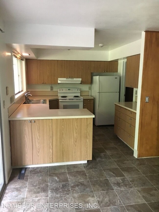 Building Photo - 3 br, 2 bath House - 1145 NW 18TH ST