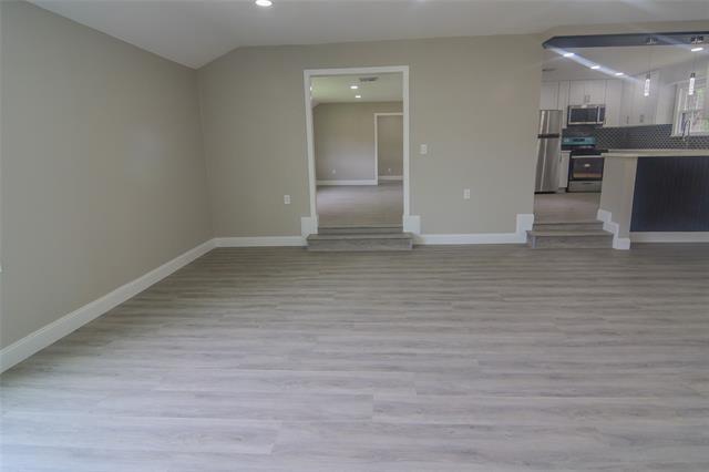 Building Photo - 216 Betty Dr