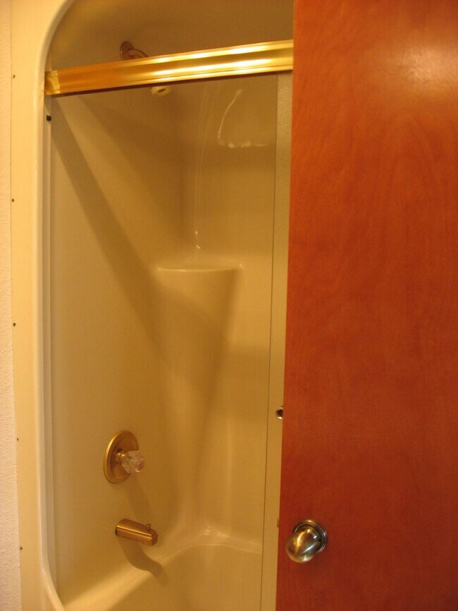 Foto del edificio - 824 SE Jensen St