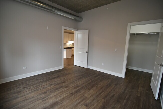 Foto del edificio - 3833 N Broadway