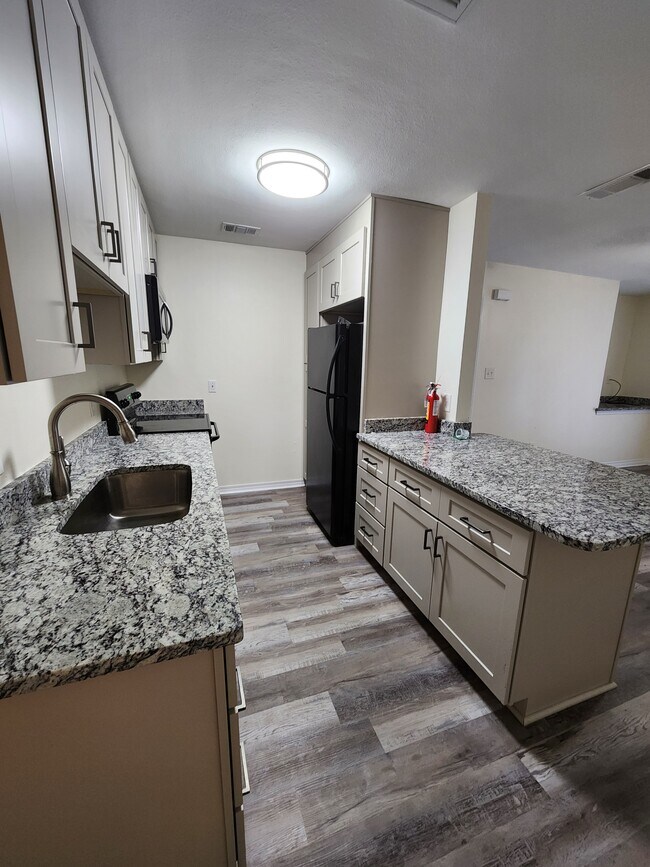 Foto del edificio - 4780 Pontchartrain Dr