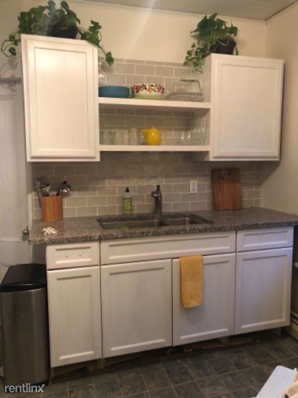 Primary Photo - 2 br, 1 bath Apartment - 4 Rice St 2 Unit 2