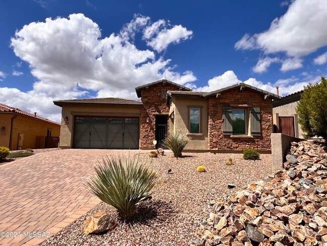 Building Photo - 13289 N Rainbow Cactus Ct