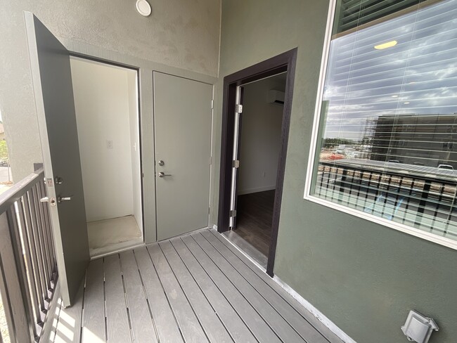 Building Photo - Peachtree Canyon Apartments