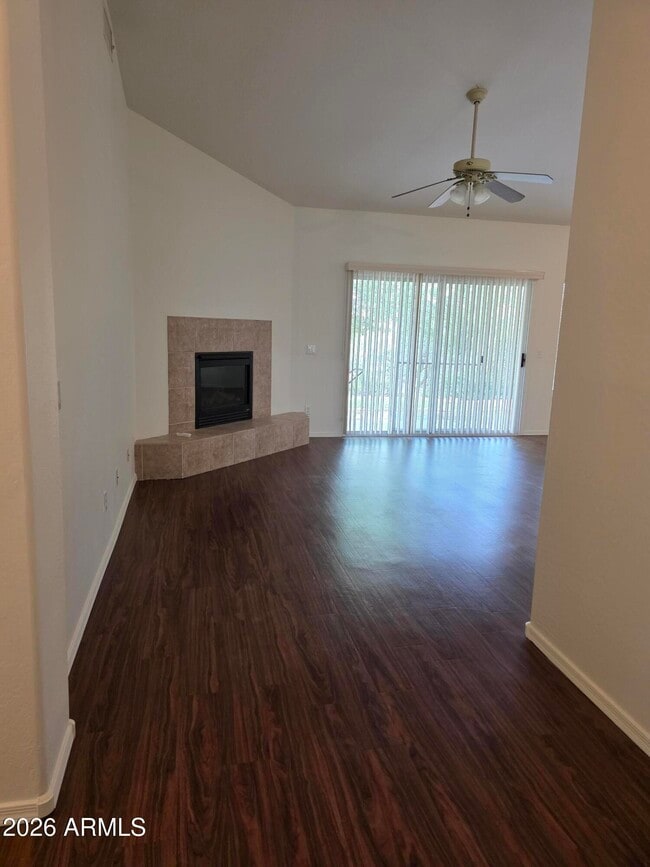 Building Photo - 1825 W Desert Willow Dr
