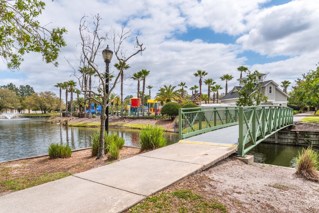 Primary Photo - Oakleaf Plantation 3-Bedroom Townhouse in ...