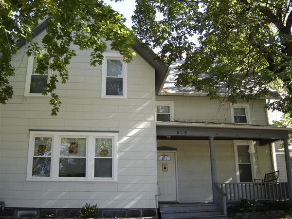 Primary Photo - 515 S 5th Ave