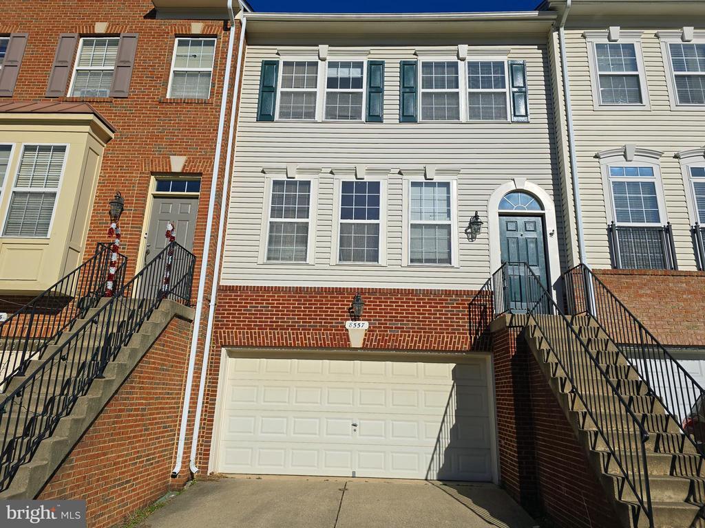 Primary Photo - 8557 Wyngate Manor Ct