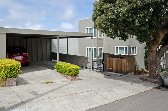 Building Photo - 202 Ortega St