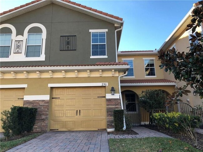 Front view - 250 Terracina Dr