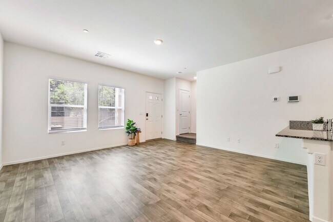 Foto del edificio - Luxury Living at a breathtaking property nestled in the vibrant city of Las Vegas!