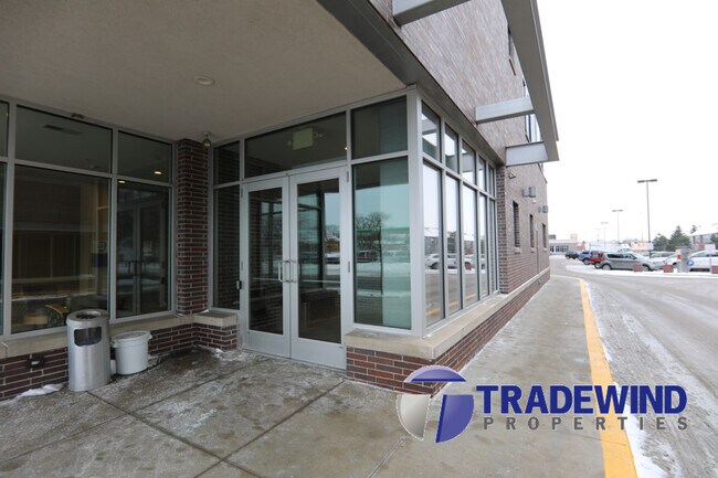 Building Photo - 7600 Lyndale Ave S