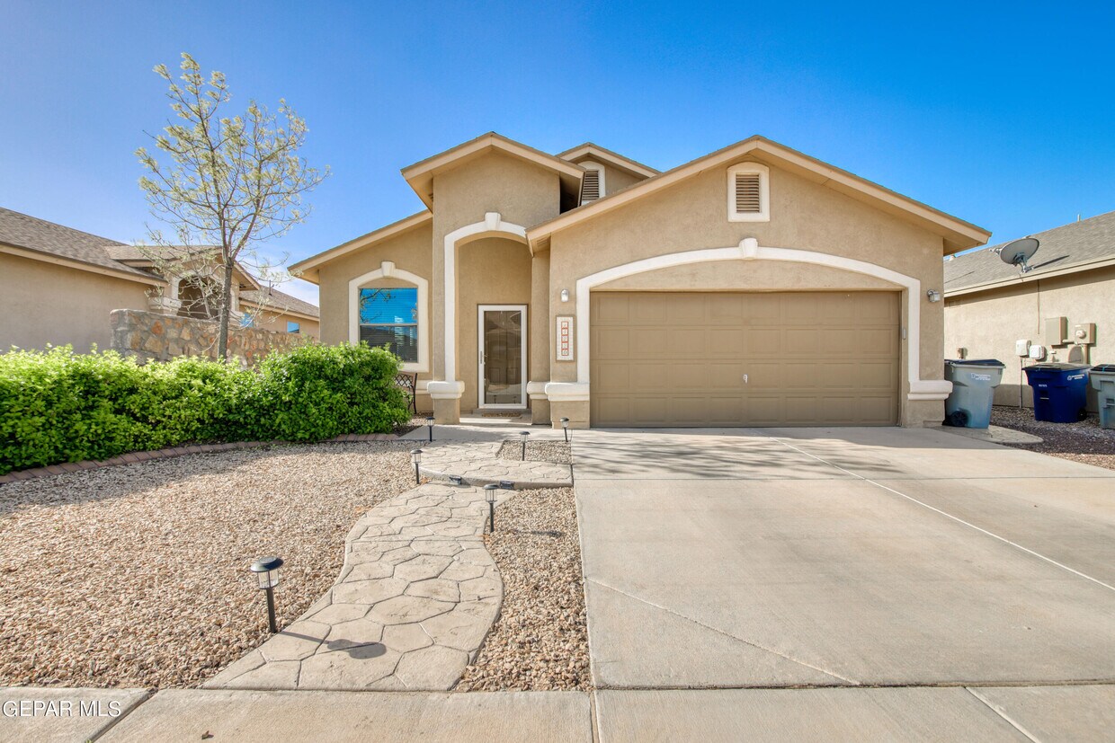 14220 North Point Ave, El Paso, TX 79938 House Rental in El Paso, TX