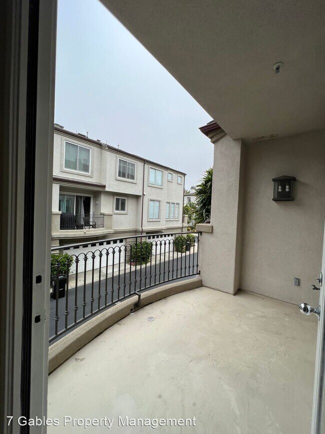 Foto del edificio - 2 br, 2.5 bath House - 19411 Surfset Drive