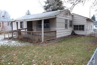 Building Photo - 1204 E Bismark Ave