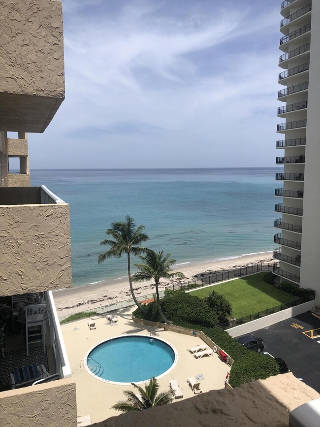 Building Photo - 5440 N Ocean Dr