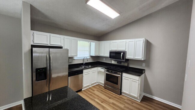 Foto del edificio - 2305 Wilkins Cove