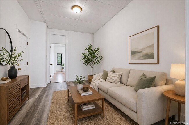 Foto del edificio - 71-48 69th Pl