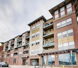 Building Photo - 1441 Central St