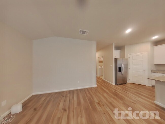 Foto del edificio - 5807 Noah Pl