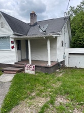 Building Photo - 111 Greenbrier Ct