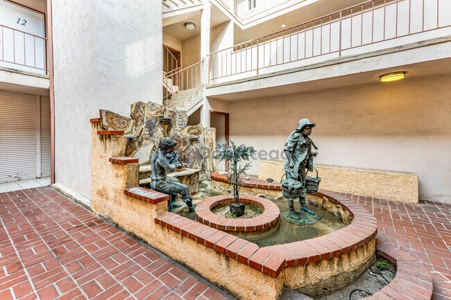 Foto del edificio - 1615 Greenfield Ave