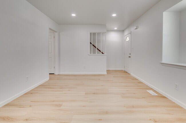 Foto del edificio - 1430 Westbrooke Terrace