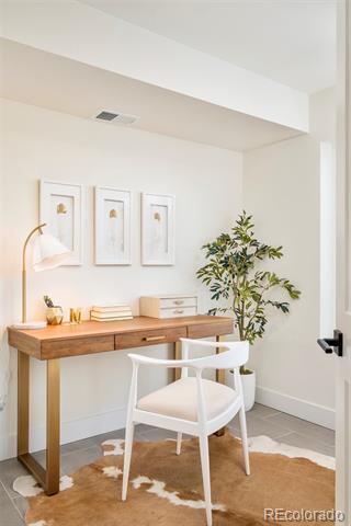 Foto del edificio - 2105 S Galapago St