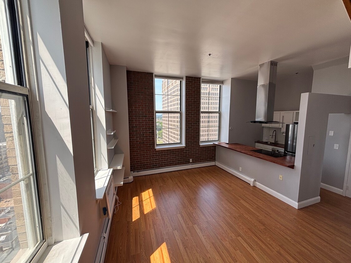 Photo - 116 Court St (New Haven, CT)