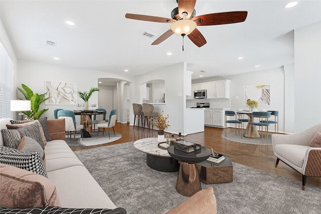 Foto del edificio - 1115 Eden Park Ln