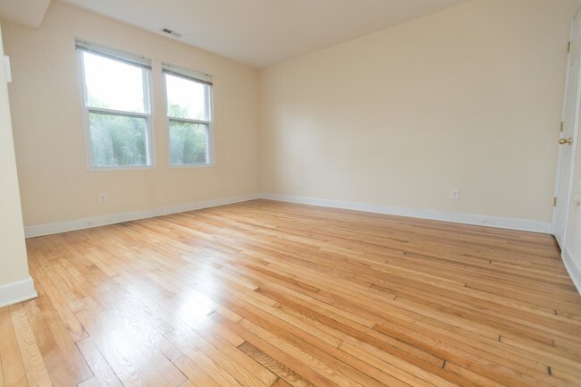 Foto del edificio - 6616 14th St NW