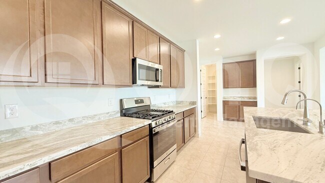 Foto del edificio - 3606 N 103rd Ave