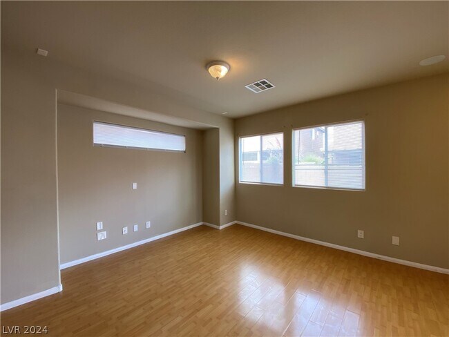 Building Photo - 9258 Weeping Hollow Ave
