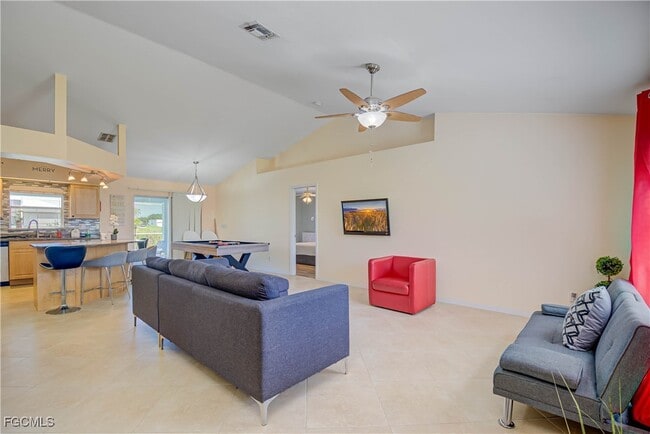 Foto del edificio - 1904 NE 19th Ave