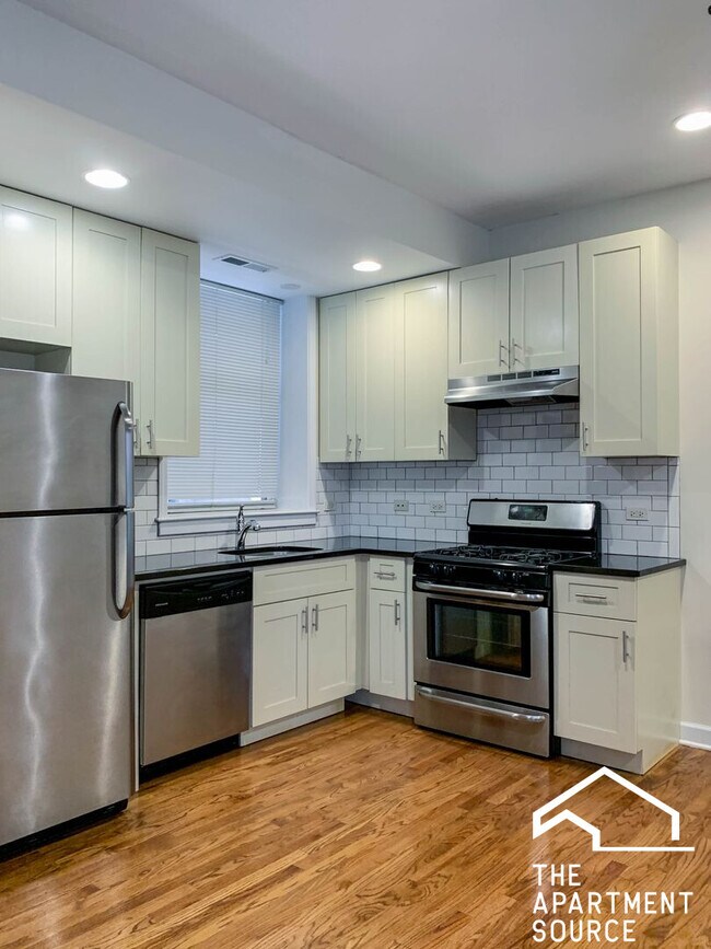 Foto del edificio - 849 W Cornelia Ave