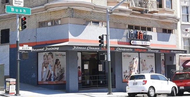 Foto del edificio - 1521 Taylor St