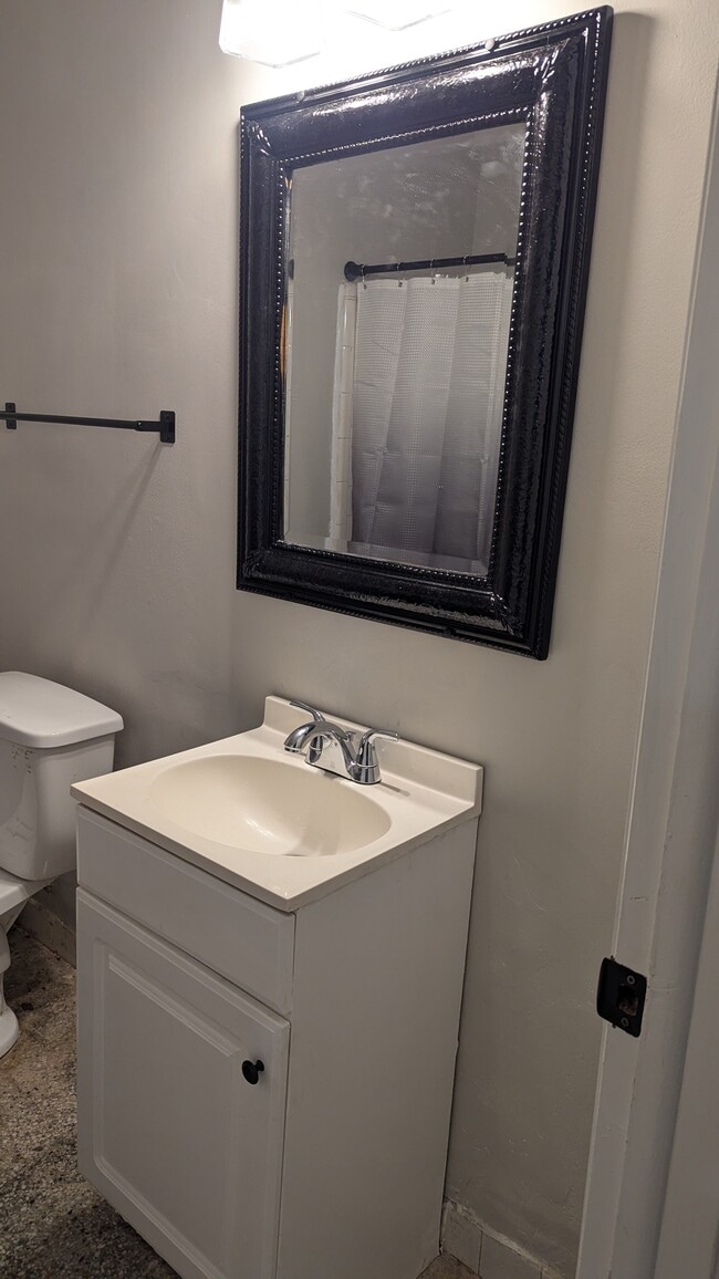 Building Photo - 709 Arrowhead Trl