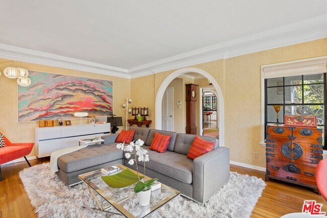 Foto del edificio - 10491 Wilkins Ave