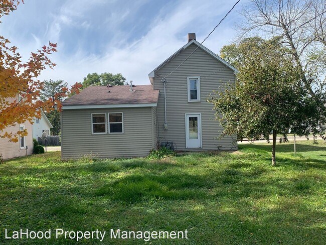Building Photo - 3 br, 1 bath House - 104 N 3rd St