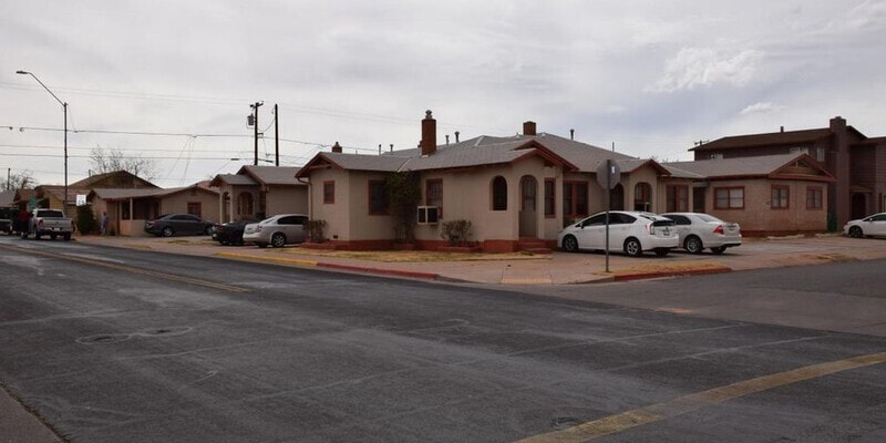 Primary Photo - 513 N. Berry