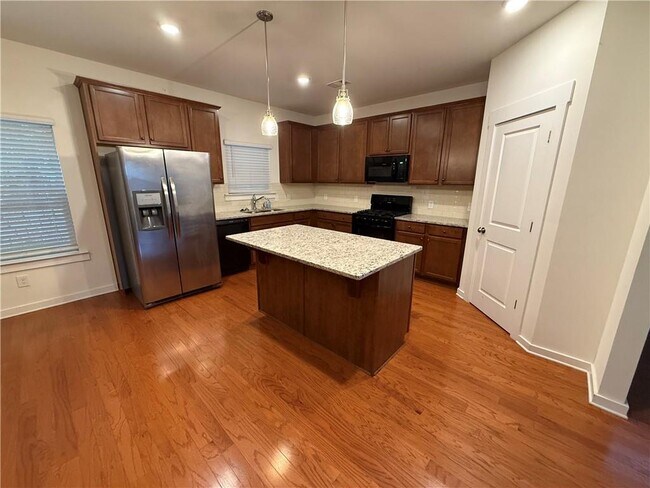 Foto del edificio - 1392 Weatherbrook Cir