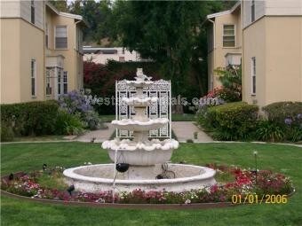 Primary Photo - 2473 Silver Lake Blvd