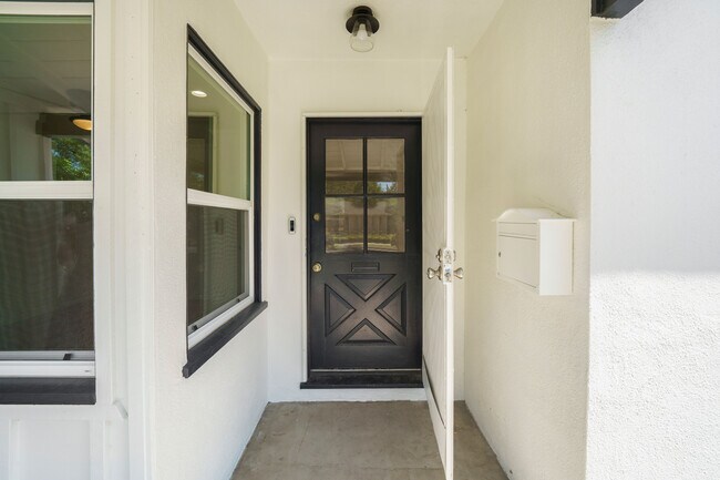 Building Photo - 20762 Skouras Dr