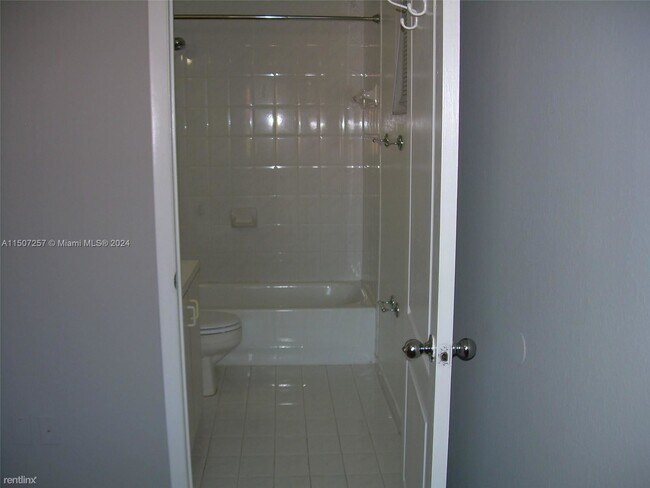 Building Photo - 3 br, 2 bath House - SAN MATEO 17229