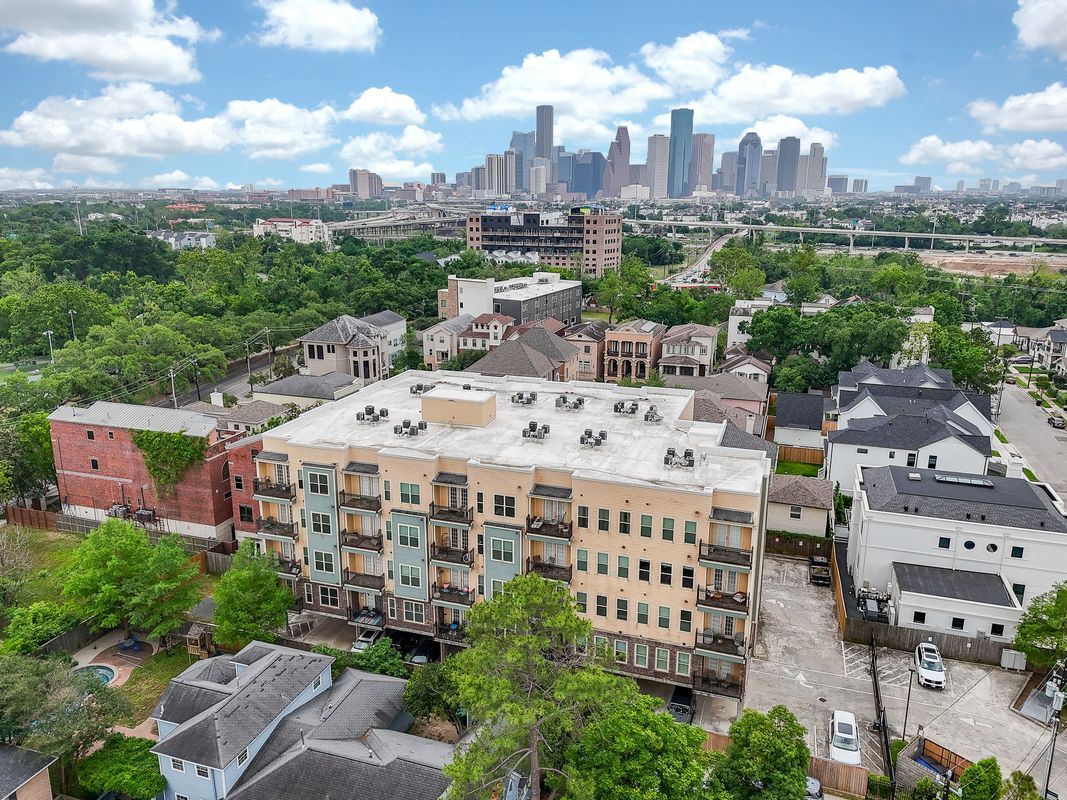 Foto principal - 2802 Morrison St