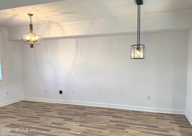 Foto del edificio - 9745 Touchton Rd