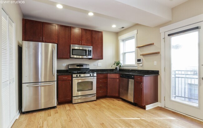 Foto del edificio - 4936 N Winthrop Ave