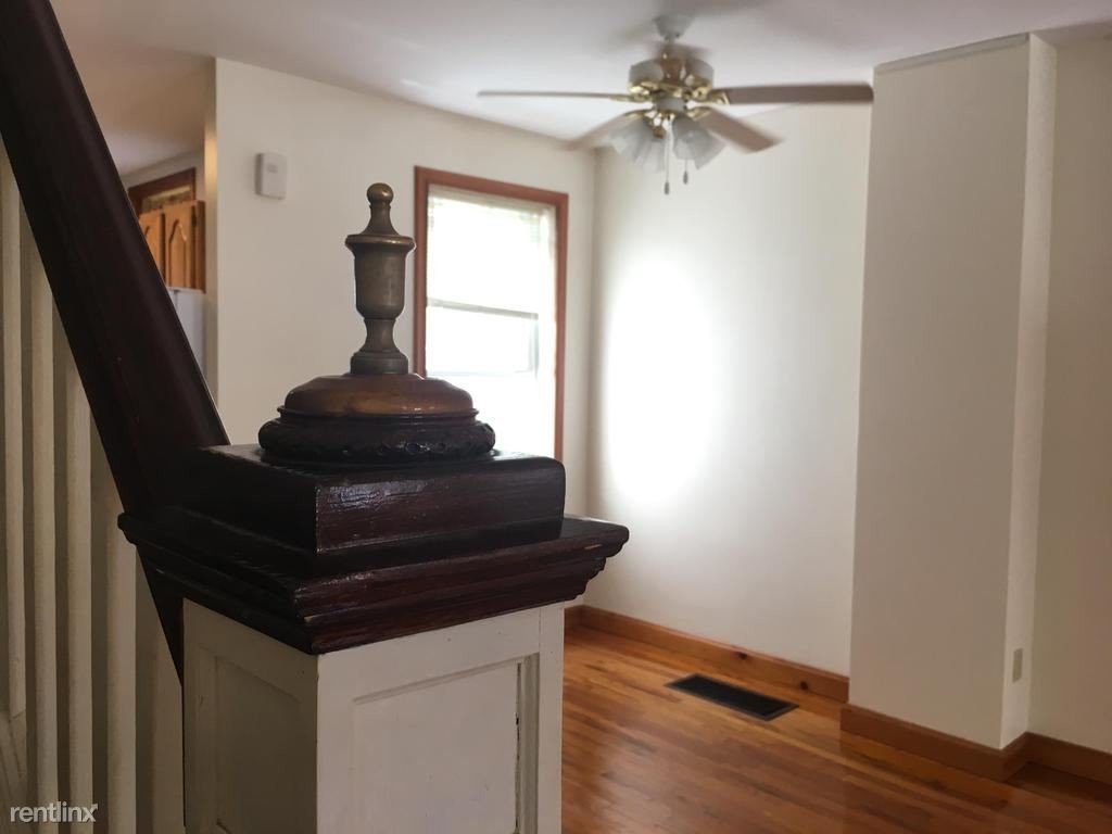 Foto principal - 2 br, 1.5 bath Apartment - 141 Davis St