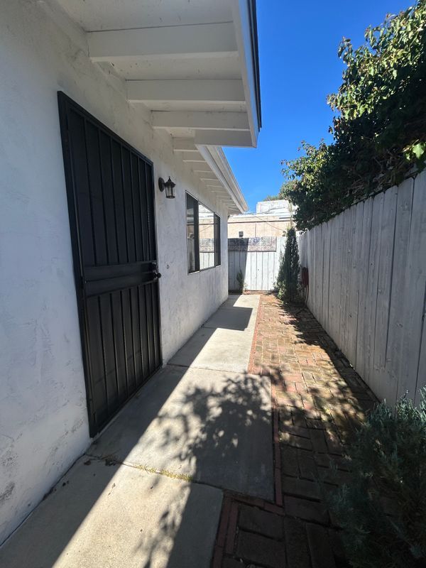 Foto del edificio - 336 J Ave